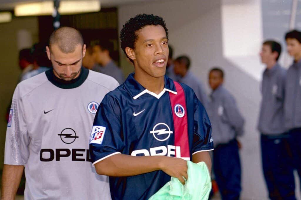Young Ronaldinho Paris Saint-Germain