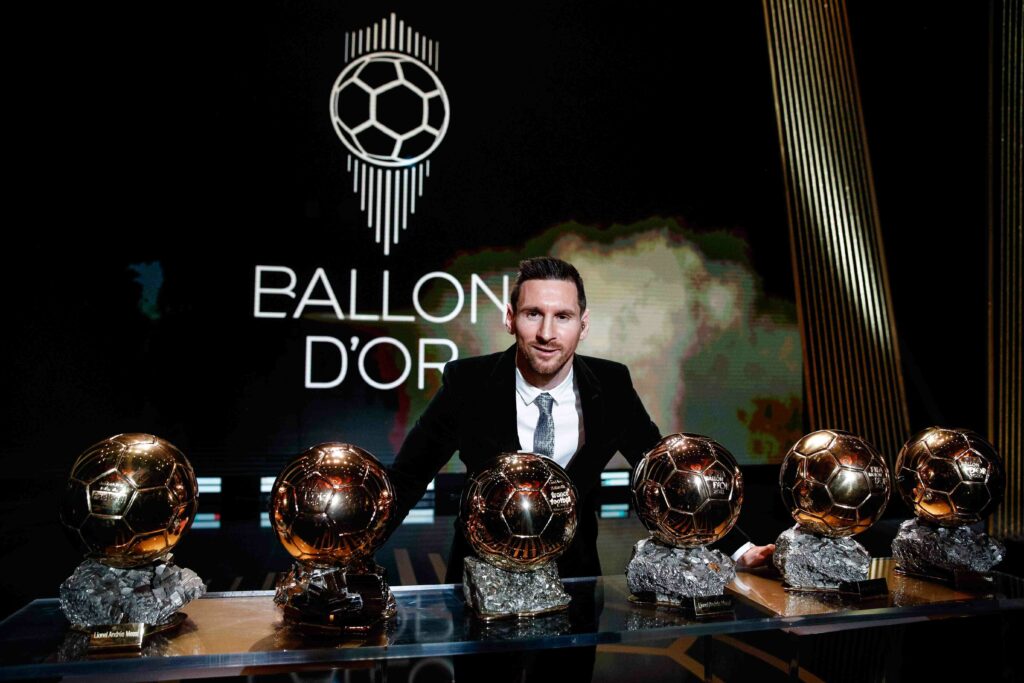 Messi showcasing all of his Ballon d'Or awards